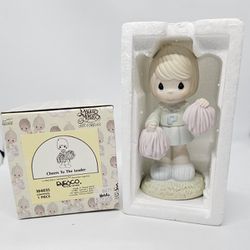 Precious Moments Cheers To The Leader Porcelain Girl Figurine 5" 1987 104035 Bom

Excellent Pre-owned condition,  no flaws, mint condition as it was k