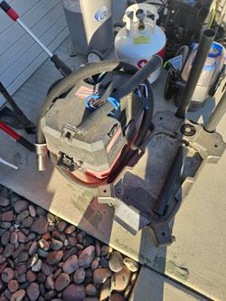 Milwaukee shot vac