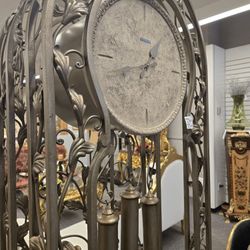 Howard Miller MAGNIFICENT Clock