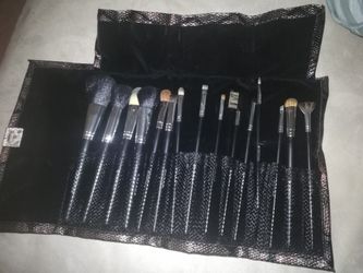 Brand New Makeup Brushes