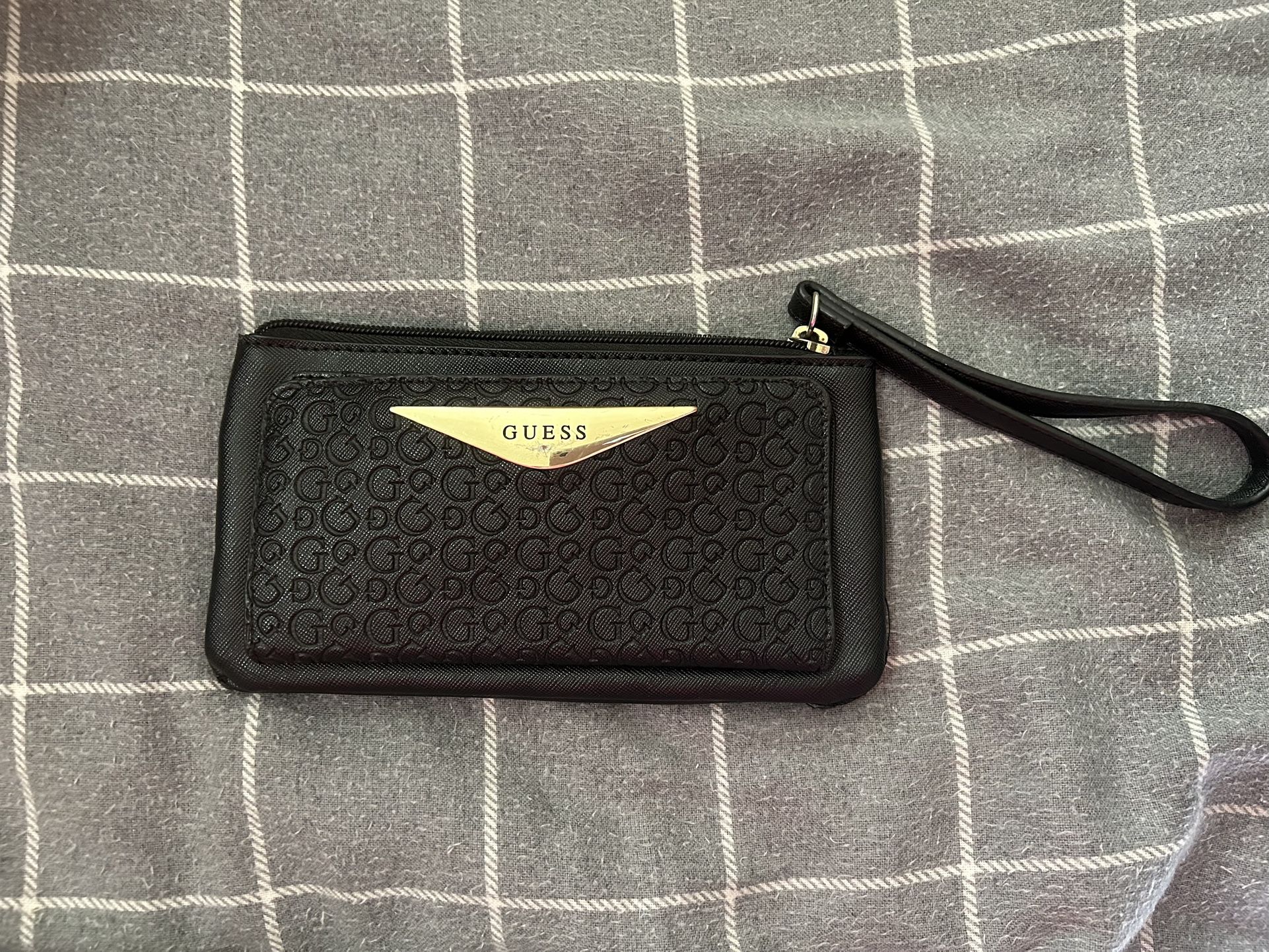 Guess Wristlet Wallet
