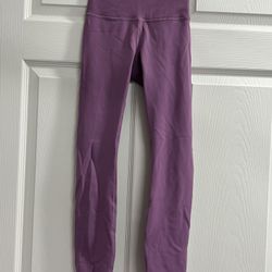 Lululemon Purple 25” Leggings - Size 2 - EUC