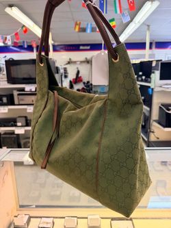 Gucci shoulder bag