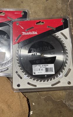 Makita 8 1/2 “ . 48teeth. Blade