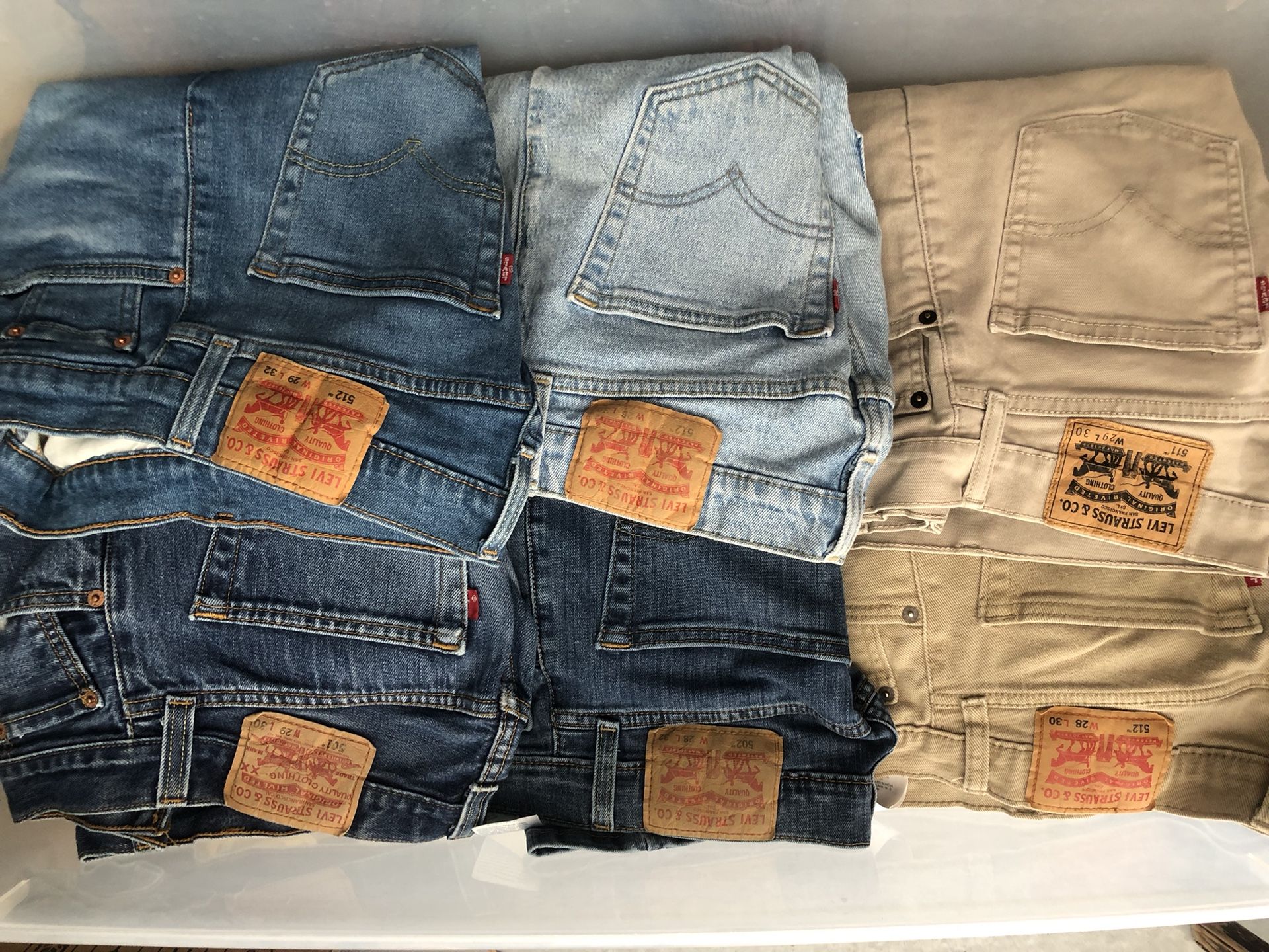Levi jeans 6 Pant Lot