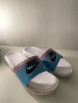 Nike Men's Benassi Print Slides In 'Color Shift'