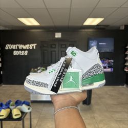 Jordan 3 Lucky Green Size 5Y(6.5W) Available In Store!