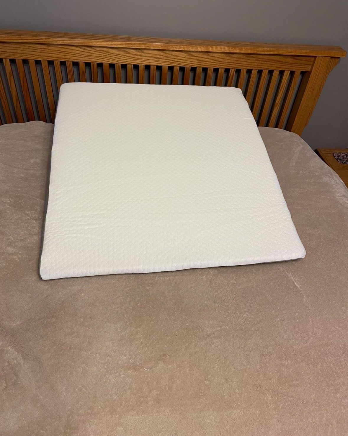 Wedge Pillow