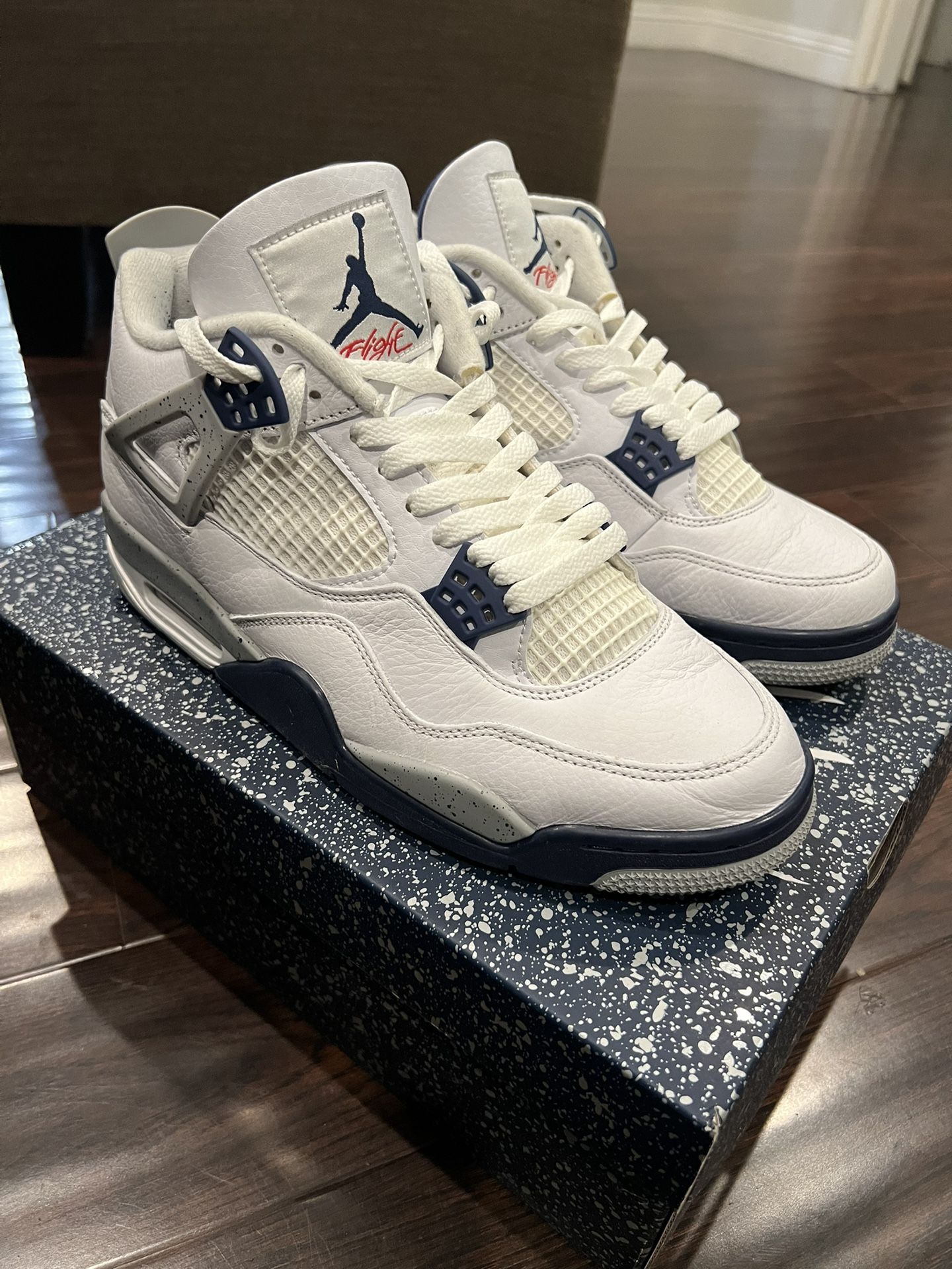 Air Jordan 4 Retro Size 10