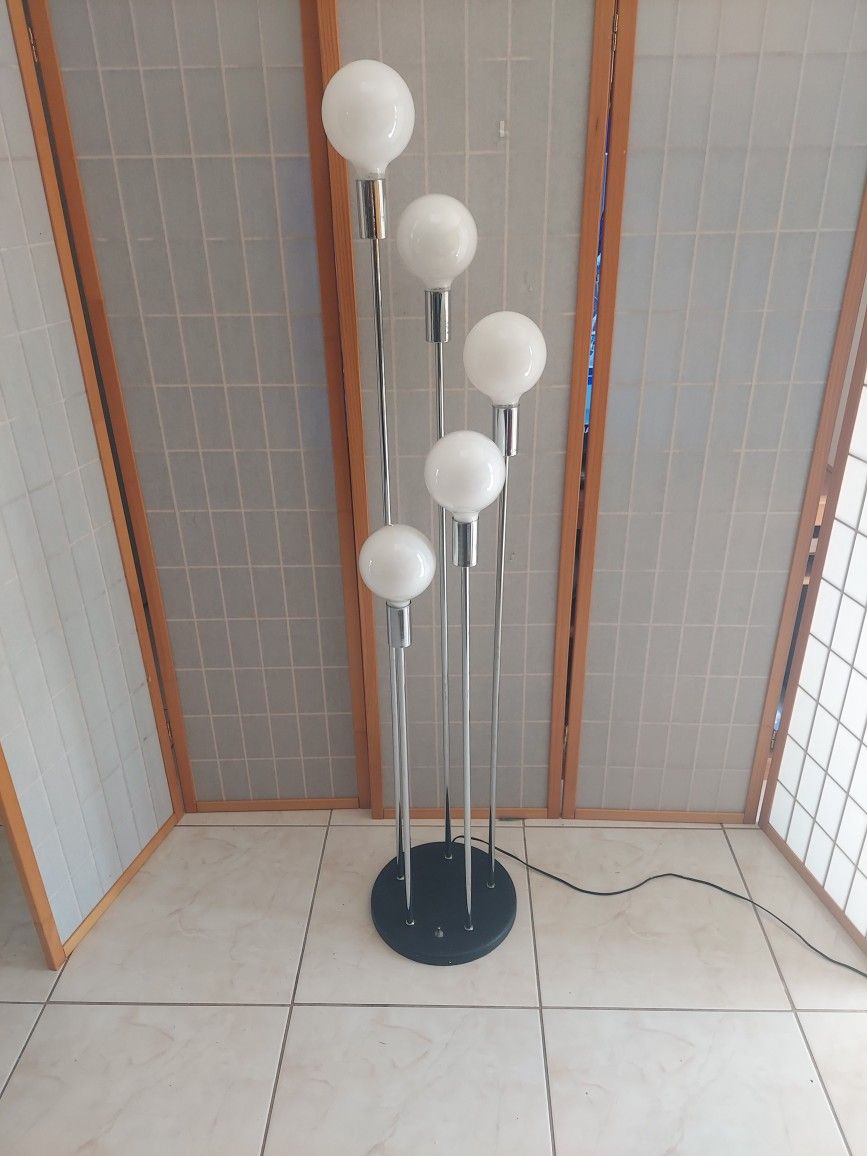 Vintage Mid Century Sonneman Style Spiral Waterfall 5 Globe Floor Lamp .