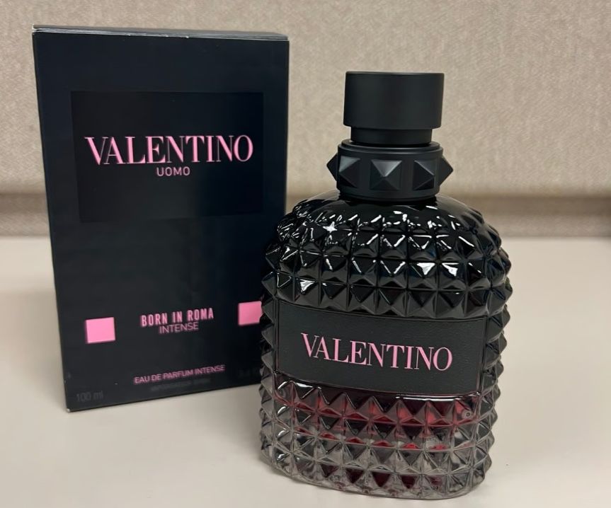 Valentino Born In Roma Intense 3.4 oz.