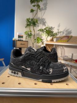 Louis Vuitton's LV Trainer series sports shoes