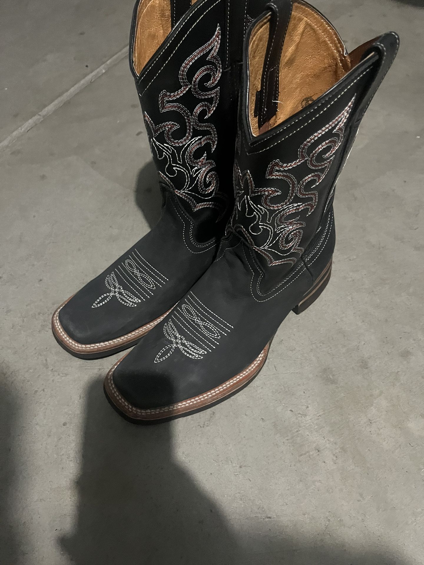 Men’s Boots Size 10