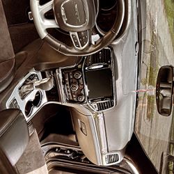 2020 Jeep Grand Cherokee SRT interior Seats 