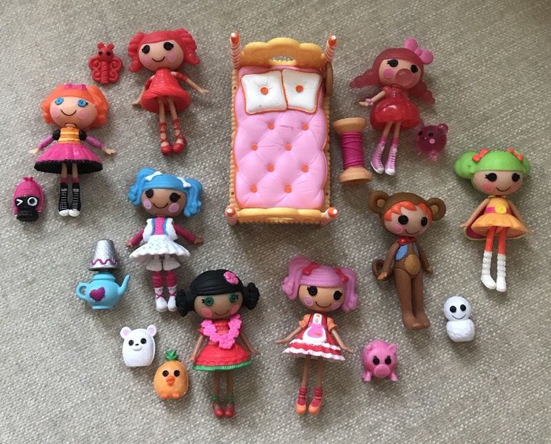 Lalaloopsy dolls and pets