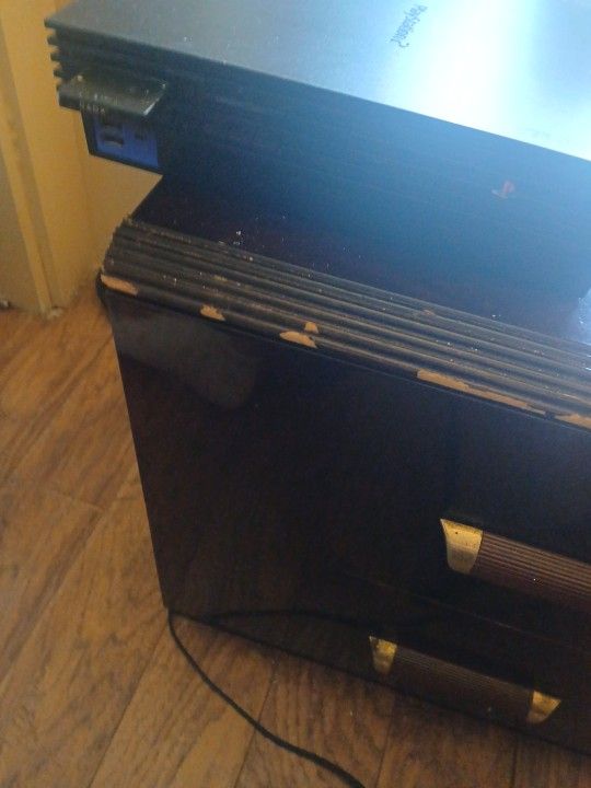Playstation 2. 2 Games