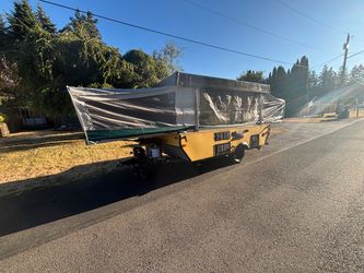 Pop-Up Camper Trailer