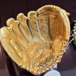 Left Handed Throw Baseball Glove