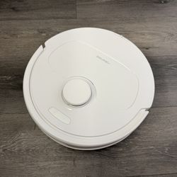 Roborock Qrevo S vacuum and mop cleaner