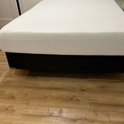 Queen size Mattress With Box Spring 