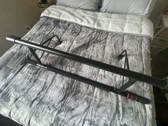 Pull Up Bar