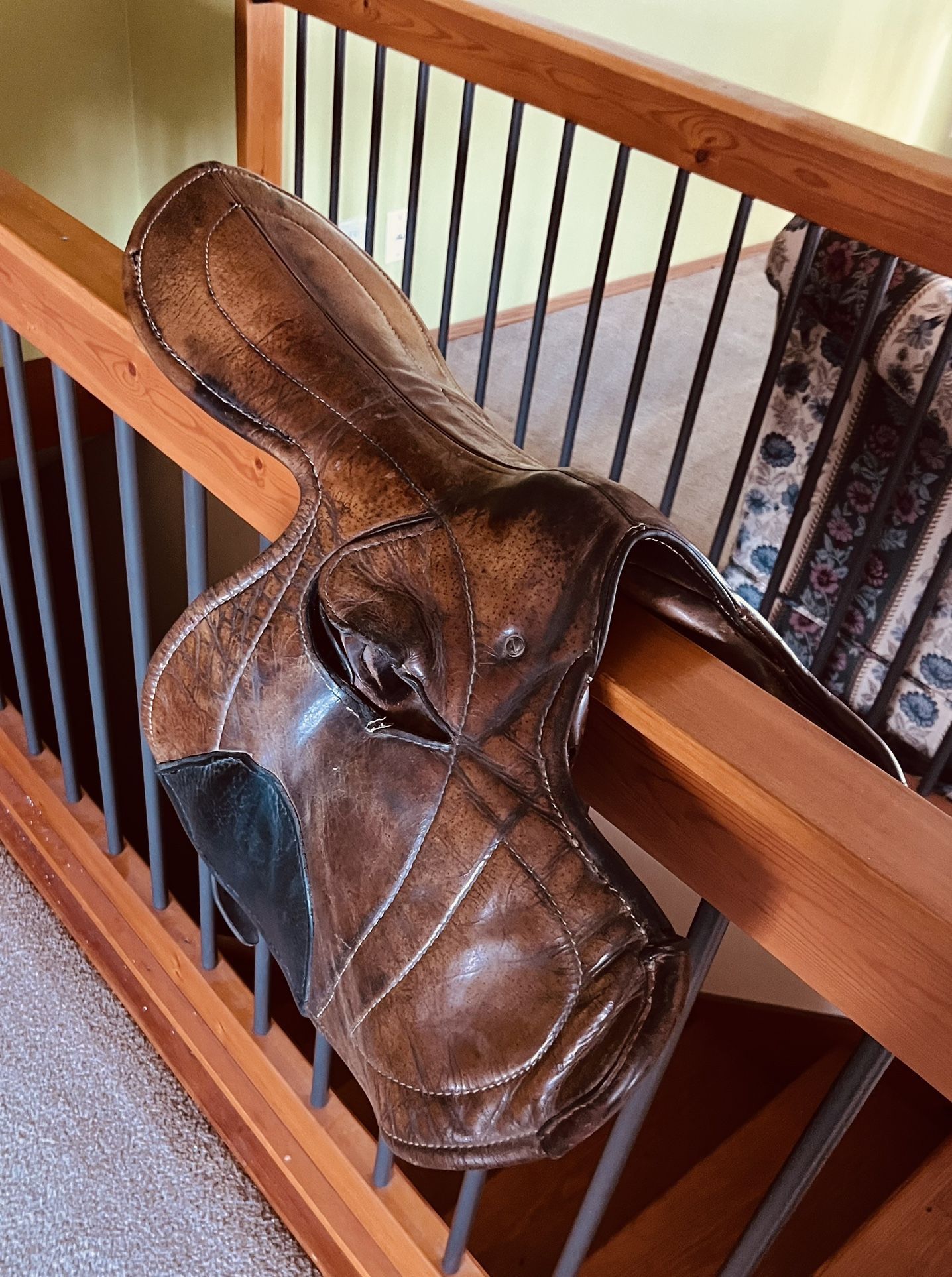 Import English Saddle For Training Racehorses