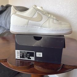 Nike Air Force 1