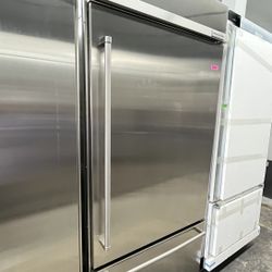 KitchenAid Built In 36 Inch Fridge Bottom Freezer LED Lighting 