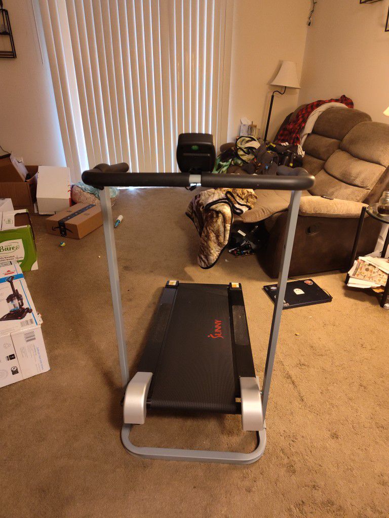 Sunny Fitness Manual Treadmill