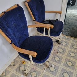 Kitchen Table And Chairs 