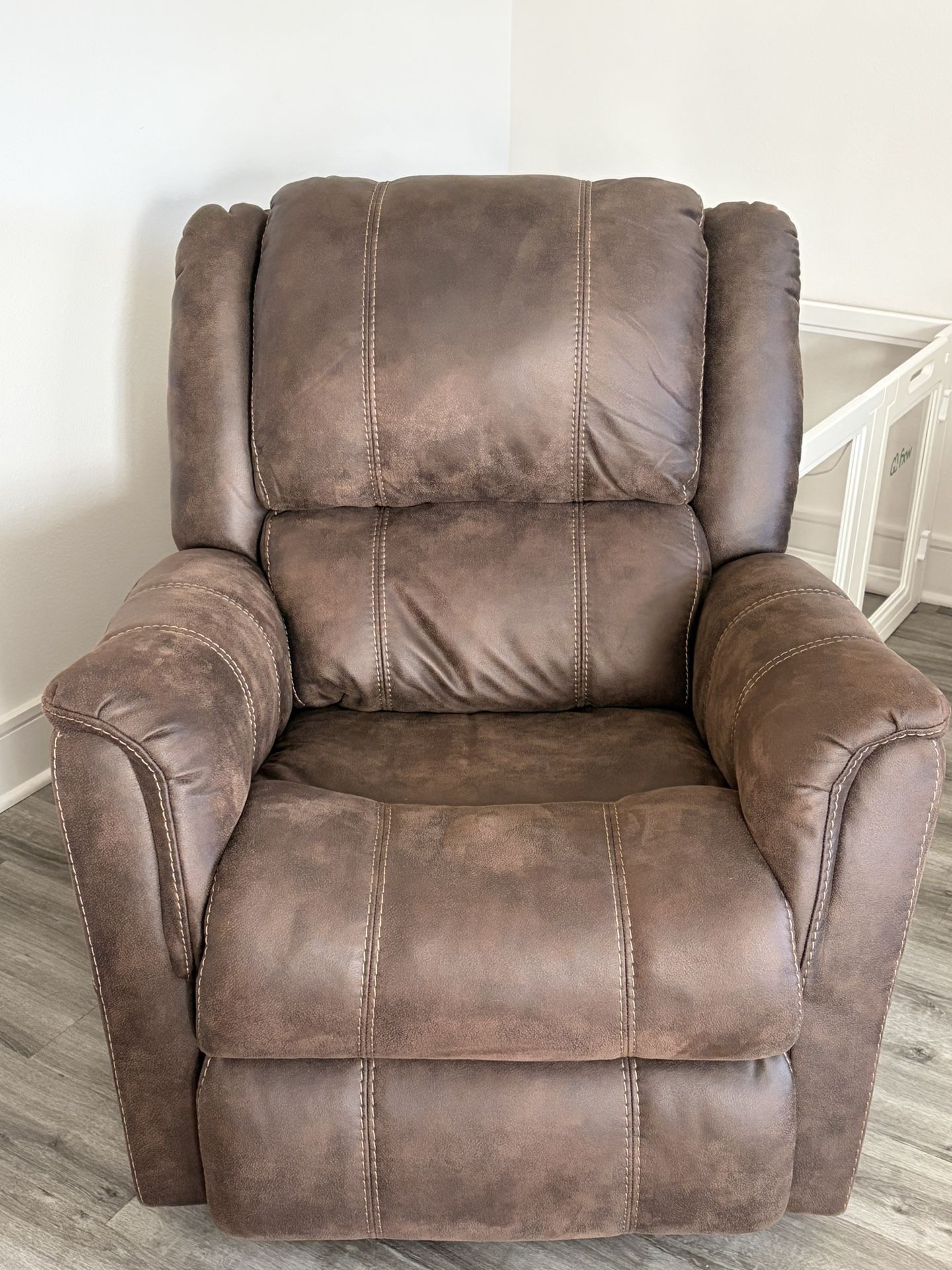 Manual Rocker Recliner Chair