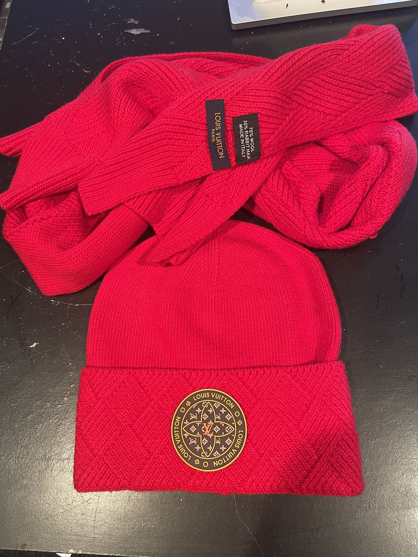 Beanie And Scarf LV