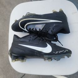 Football Cleats Boys Size 7