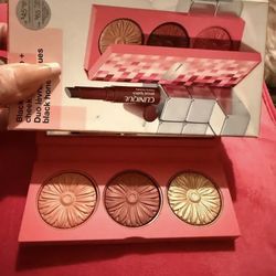 Clinique black lip, and cheek duo