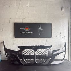 BMW. G22 Serie 4. Coupe front bumper Oem