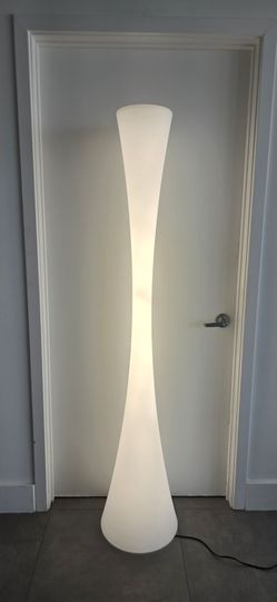 Floor lamp tall