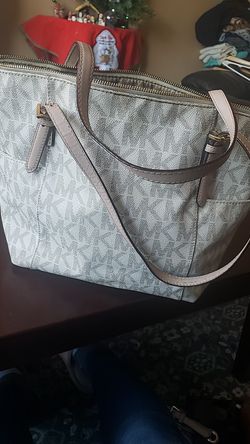 Tan Michael kors shoulder bag