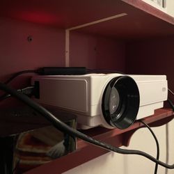 AuKing Mini Projector