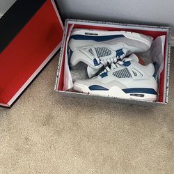 Jordan 4 Military Blue