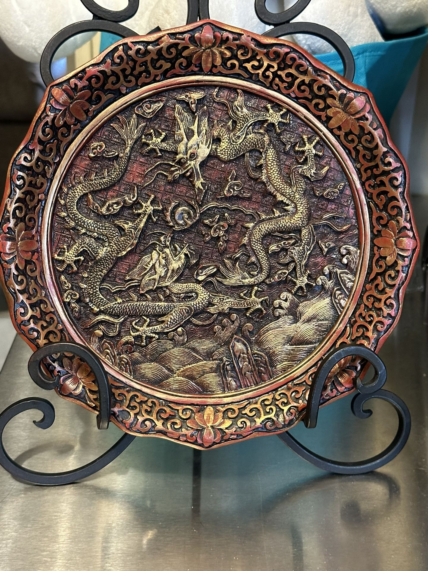 CHINESE CINNABAR LACQUER TWO DRAGONS PLATE