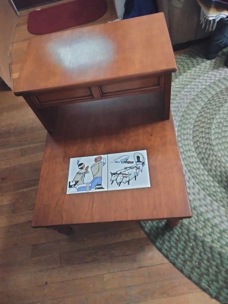 Coffee Table with 2 End Tables