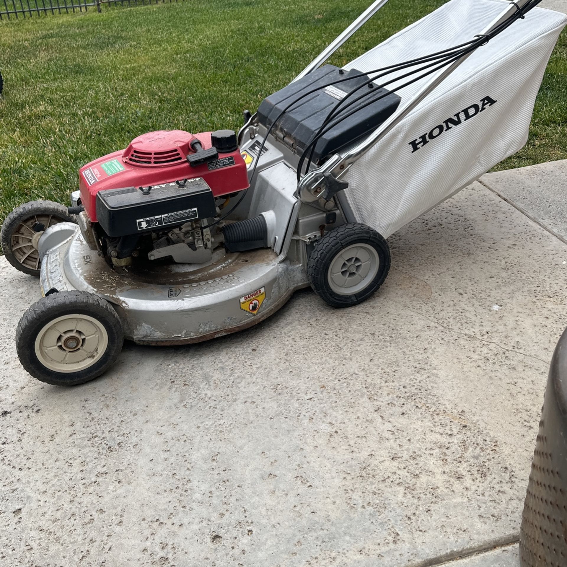 Honda hr214 discount sx lawn mower