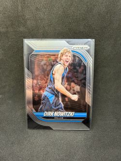 Dirk Nowitzki Panini Prizm Basketball Card