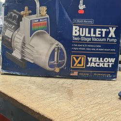Yellow Jacket Bullet X 7 CFM Vacuum Pump (Model: H85-596)