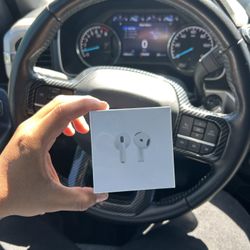 AirPods 4 