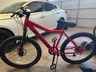Genesis Saracino 26” bike