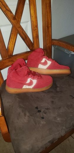 Air Force 1's Gym Red Suede