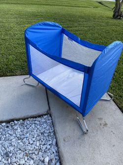 BABY CRIB 