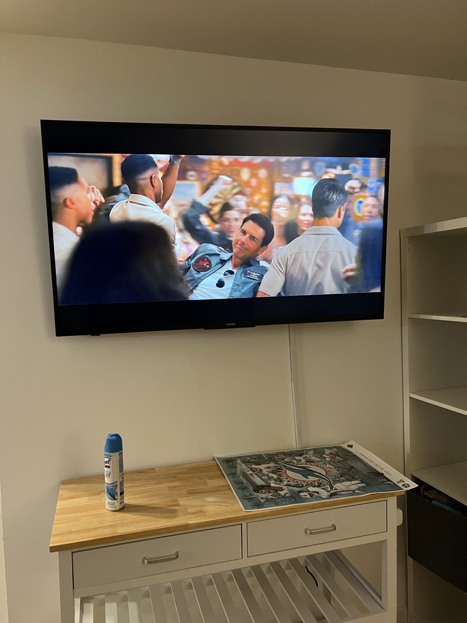 Toshiba 55 Inch 4K Smart TV w/ Wall Mount For Sale!