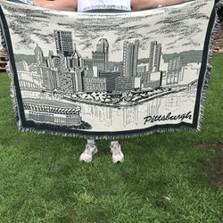 Pittsburgh Throw Blanket